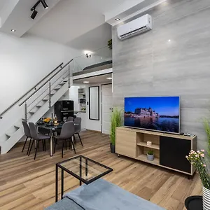 Kiraly21 Downtown At Gozsdu Garden Apartment Budapest